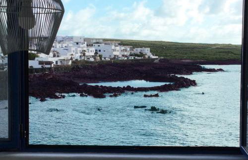 Casa Costa Jameos - apartamento frente al mar con vistas al océano - Foto 6