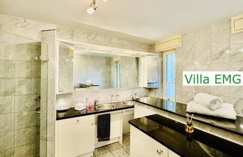 Ferienhaus Villa EMG Gelsenkirchen nah Essen Dortmund mit Pool und Garten für Familien Gruppen bis 21 Personen - Foto 35