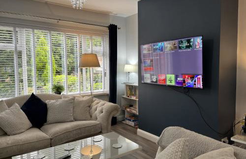 Modern 3-bed stay-away-home sleeps 6 nr Manchester - Foto 45