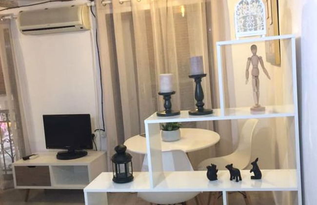 Al pie de la catedral - Photo 8