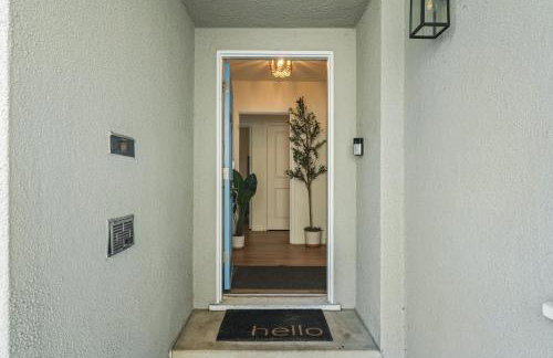 Belmont Shore Getaway with Hot Tub and Firepit - Foto 57