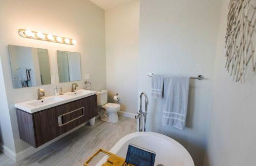 Jennifer's Penthouse Panoramic City Views w Deck - Foto 20