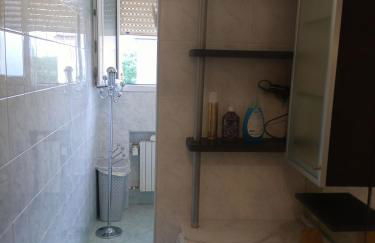 BOLOGNA QUARTIERE SAVENA - APPARTAMENTO DI STEFANO - Foto 3