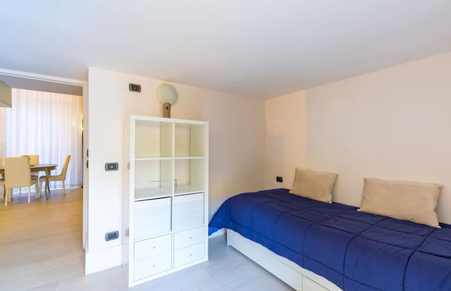 Cool Flat at Via dei Mille by Napoliapartments - Foto 18