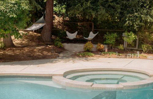 Villa Mountain Getaway with a Pool Hot Tub 5 Beds - Foto 14