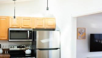 Entire house New Reno w AC Pet friendly gated back - Foto 3, stove, dishwasher
