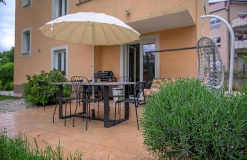 Crni mačak - Foto 9