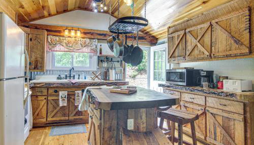 20-Acre Cabin w/ Pond: 5 Mi to Biltmore Estate! - Foto 3