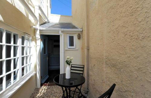 Little Monmouth 4 bedroom cottage, Old town Lyme Regis, dog friendly and parking - Photo 28