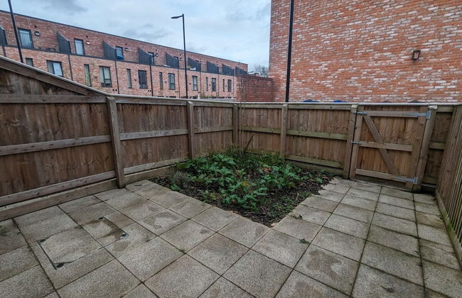 Adelphi Townhouse Contemporary 2 Bed 1 Bath 1 WC - Foto 18