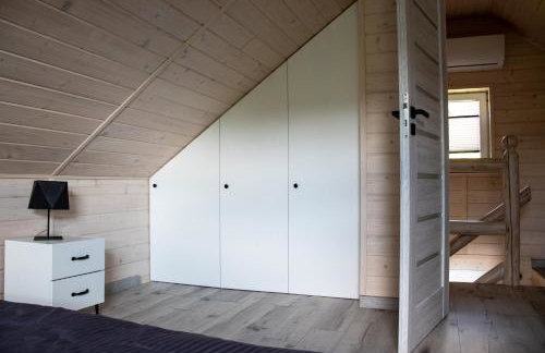 Domek Viking z prywatnym ogrzewanym basenem sauną oraz balią z jacuzzi - Foto 61