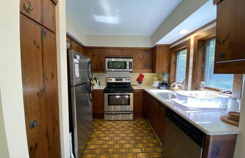 TymeoffVT cabin in the woods - Hot Tub , EV chg - Foto 32