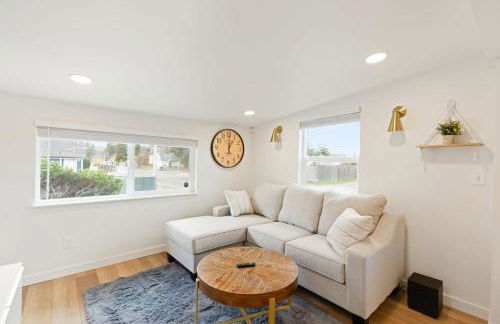 Cozy Bungalow Home 2br, 1ba - 9 min to Tacoma Dome - Foto 5