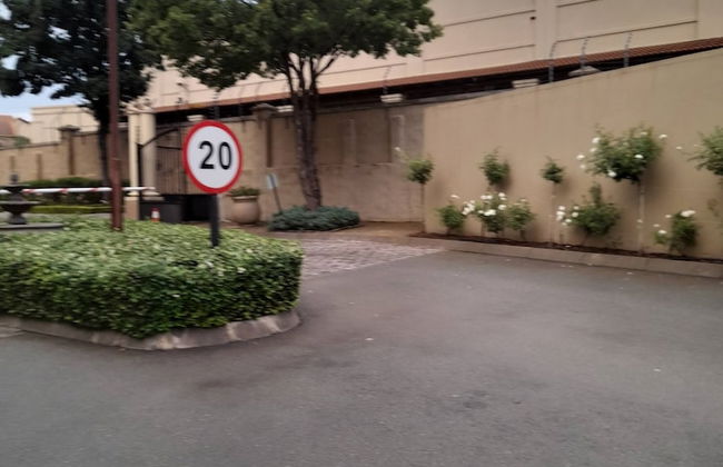 Quiet, Very Specious Apartment In Dainfern - Foto 19