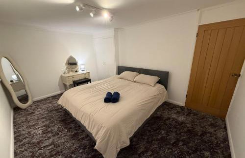 Bauhaus Inspired 2 Bedroom Townhouse Near The City Centre With Drive Parking - Foto 36