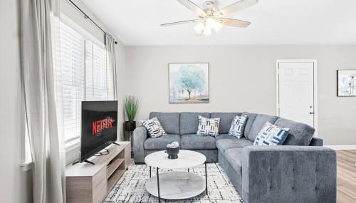 Sleek 3 BR home with self check in Private! - Foto 1