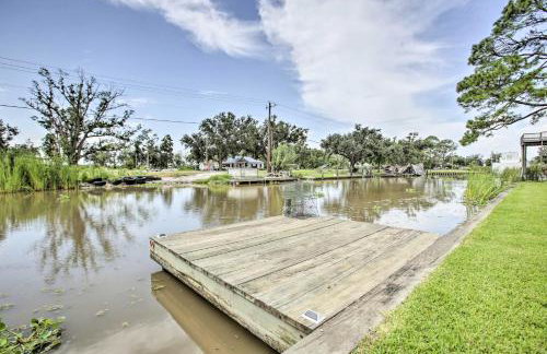 Theriot Camp Outdoor Dreaming Retreat with Dock! - Foto 3