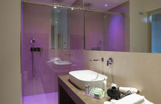 Euvodia Luxury Rooms - Photo 27