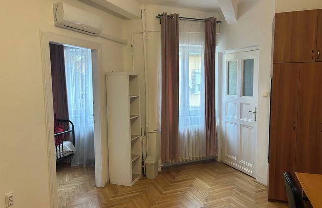 Diamond Astoria 4, Quiet Apartment - Photo 12