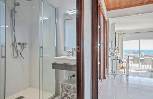 HOUSE WITH AMAZING VIEWS , OVERLOOKING THE FESTIVAL TOWN OF SITGES - Foto 22