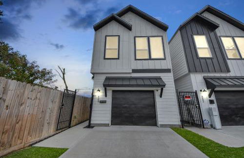 Stylish & Spacious 3BR Gem With Hot tub Near Downtown - Foto 12