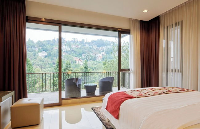 Chamomile Hill View 6BR Villa pool and movie room - Photo 8