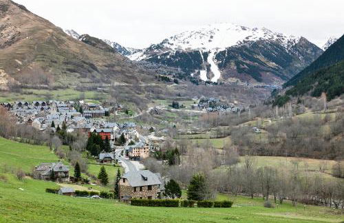 Gessa Luxury Apartments - parking y guardaski en Vall de Ruda - Foto 3