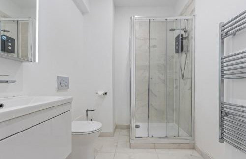 Coulsdon Luxe - Sleeps 3 - Near Station - Foto 8