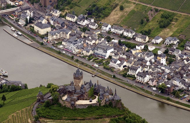Restyled Villa with Washing Machine near River Moselle - Foto 39
