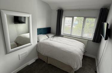 2Bed Contractor & Family Stay Kingswinford DY6 - Foto 7