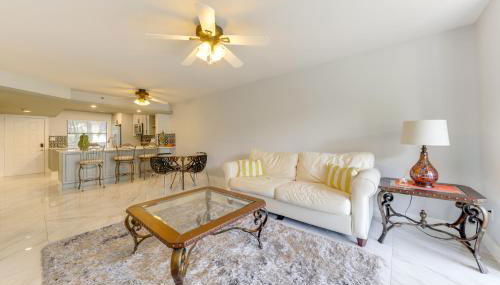 1 Mi to Lantana Beach Canal-View Condo with Pool - Foto 3