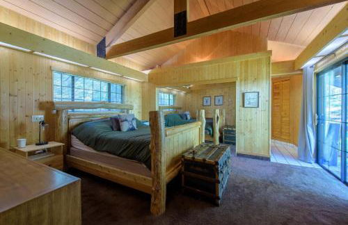Glen Lake Cabin in the Woods - Photo 25