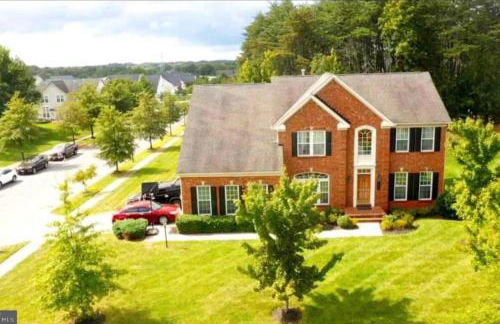 Spacious 5 BR House w/ Gym - Foto 2