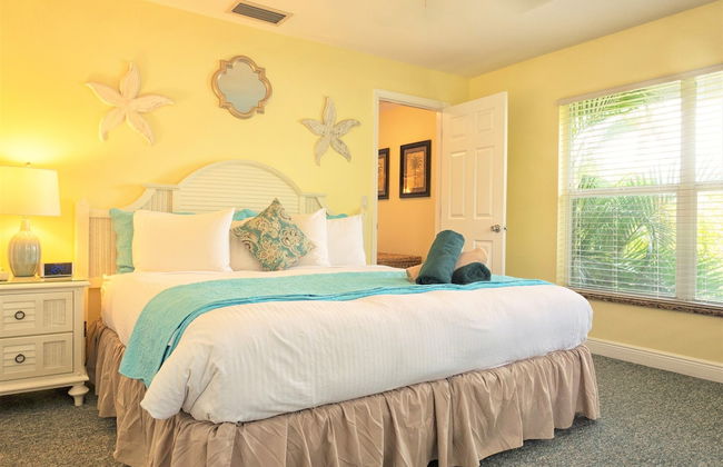 Siesta Palms By the Beach - Photo 8