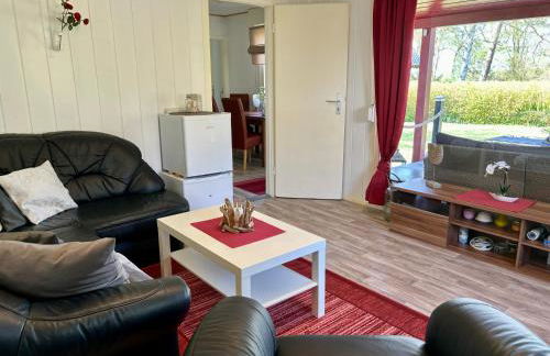 Bungalow-Jessern Ferienhaus im Grünen mit Seeblick - Foto 30