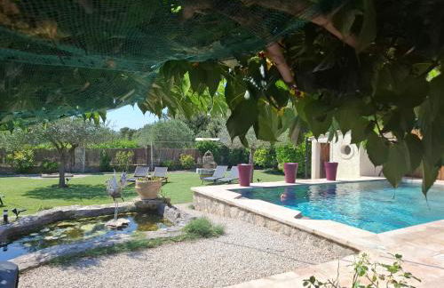 VILLA au calme avec VUE MAGNIFIQUE -entièrement climatisée - piscine - Photo 5