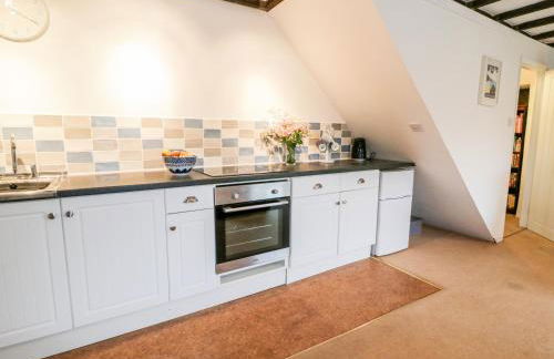 Little Piccadilly - Photo 10