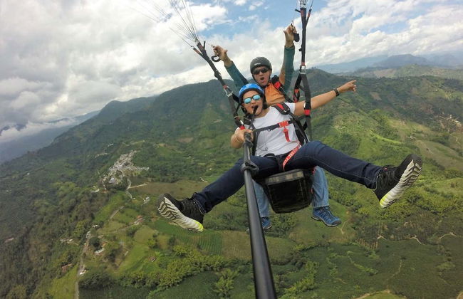 Coffee Triangle Private Paragliding - Photo 2