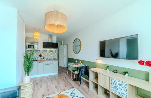 La Bulle Roanne centre-ville - Jaccuzi & Clim - Foto 11