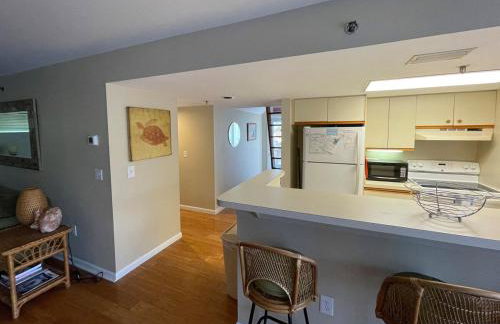 Remote Island Retreat with Private Ferry, Pool, Beach - Foto 38