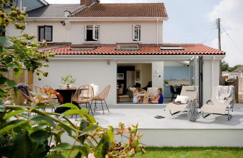 Littlefields - With hot tub, garden, private parking and short walk to beach - Foto 24