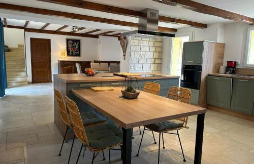 Villa Chantebise, calme et élégance avec piscine privée - Foto 18