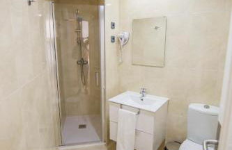 Apartamentos Plaza de Santiago - Estudios Turisticos - 1 LLAVE - Foto 66