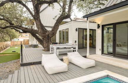 6BDR Luxe Pool Retreat • City Views Ping Pong Foosball Guest House Henley - Foto 75