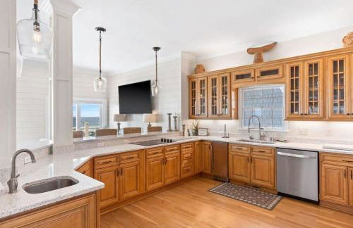 Topsail Treasure's - Oceanfront Luxury Spa Pool - Foto 14