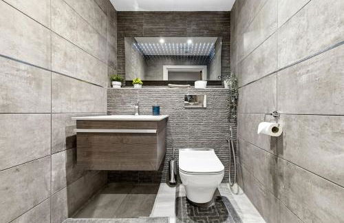 Modern 2 Bed with Balcony & London Eye Views - Foto 76