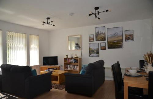 SCOTTISH HIGHLANDS Superb 2 bedroom apartment. - Photo 2