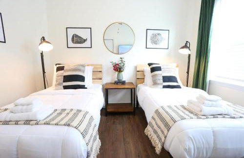 The Champion's Suite Newly Built Upscale Central - Photo 53