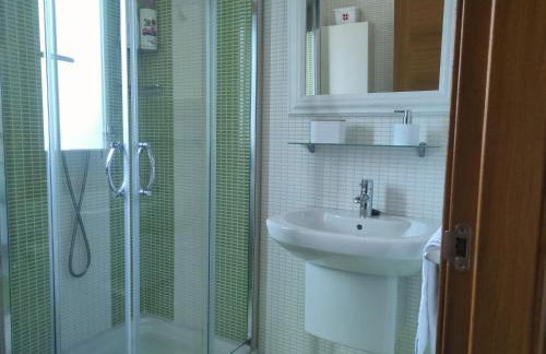 Un rincón con vistas a la Ría, playa y parking. - Foto 19