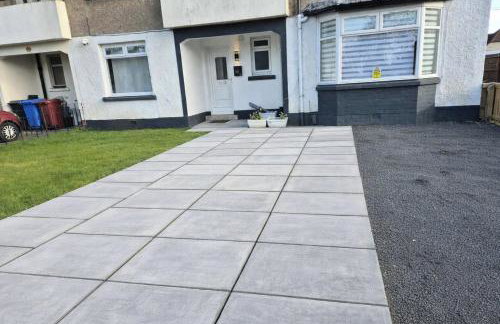 Spotless 2BR Flat with Parking, Garden, Wifi, Netflix, Sleeps 6 - Foto 30